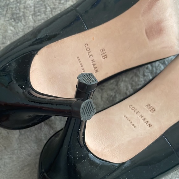 Black Patent Pumps. Peep toe. - Picture 6 of 8